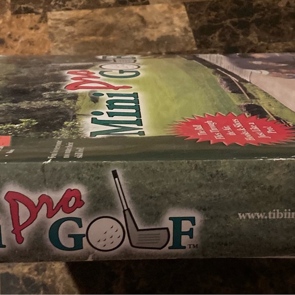 New Tibiinc Mini Portable Pro Golf Course game 1 to 4 Players. Used - Picture 3 of 4